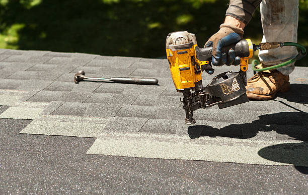 Best Roof Gutter Cleaning  in Benjamin, UT